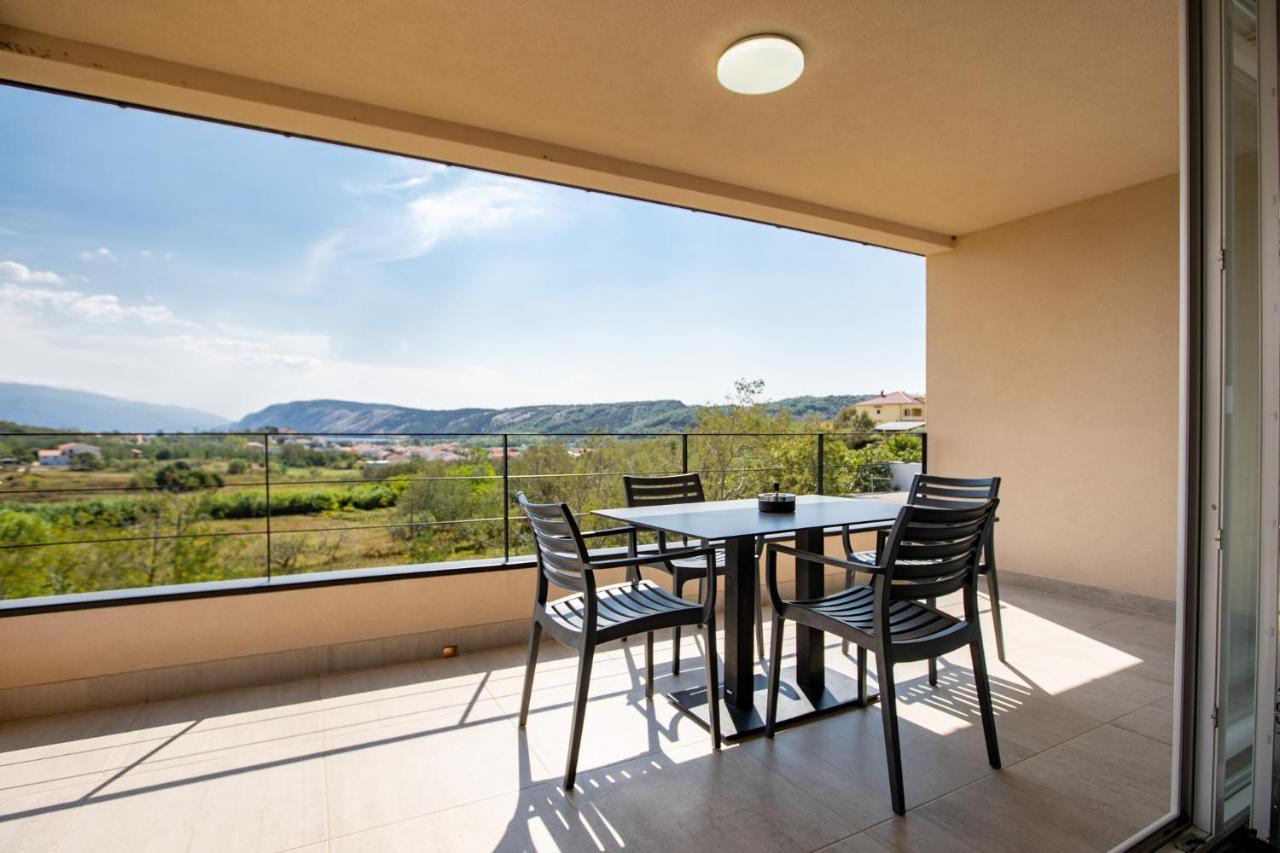B&M Rab-Lopar Aparthotel Bagian luar foto