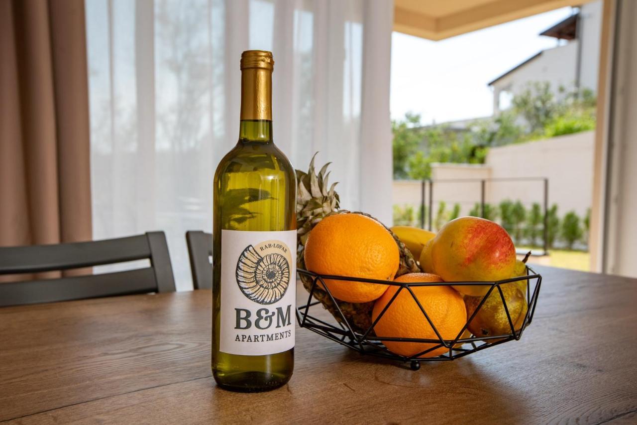 B&M Rab-Lopar Aparthotel Bagian luar foto