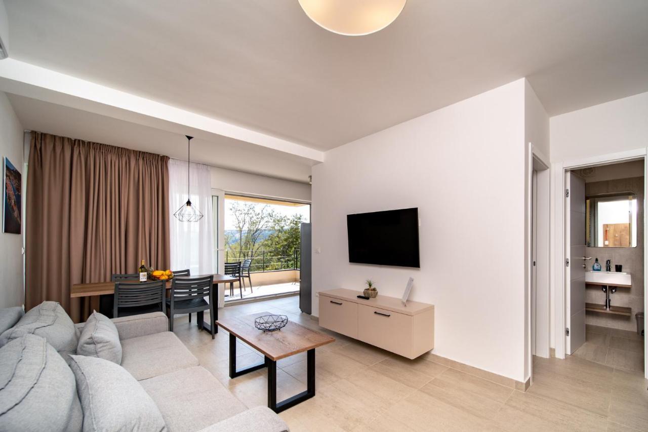 B&M Rab-Lopar Aparthotel Bagian luar foto