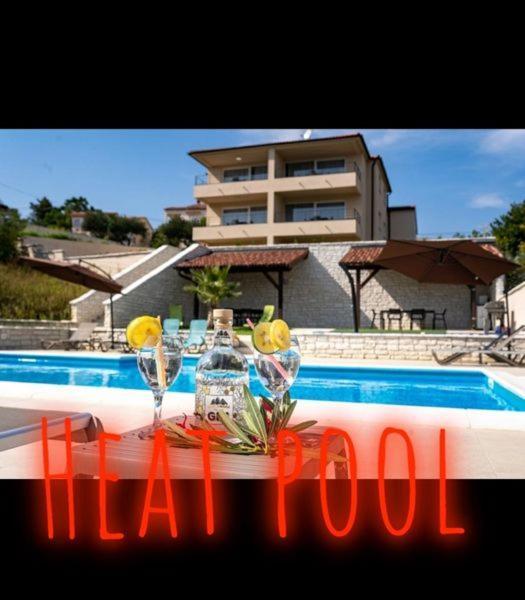 B&M Rab-Lopar Aparthotel Bagian luar foto